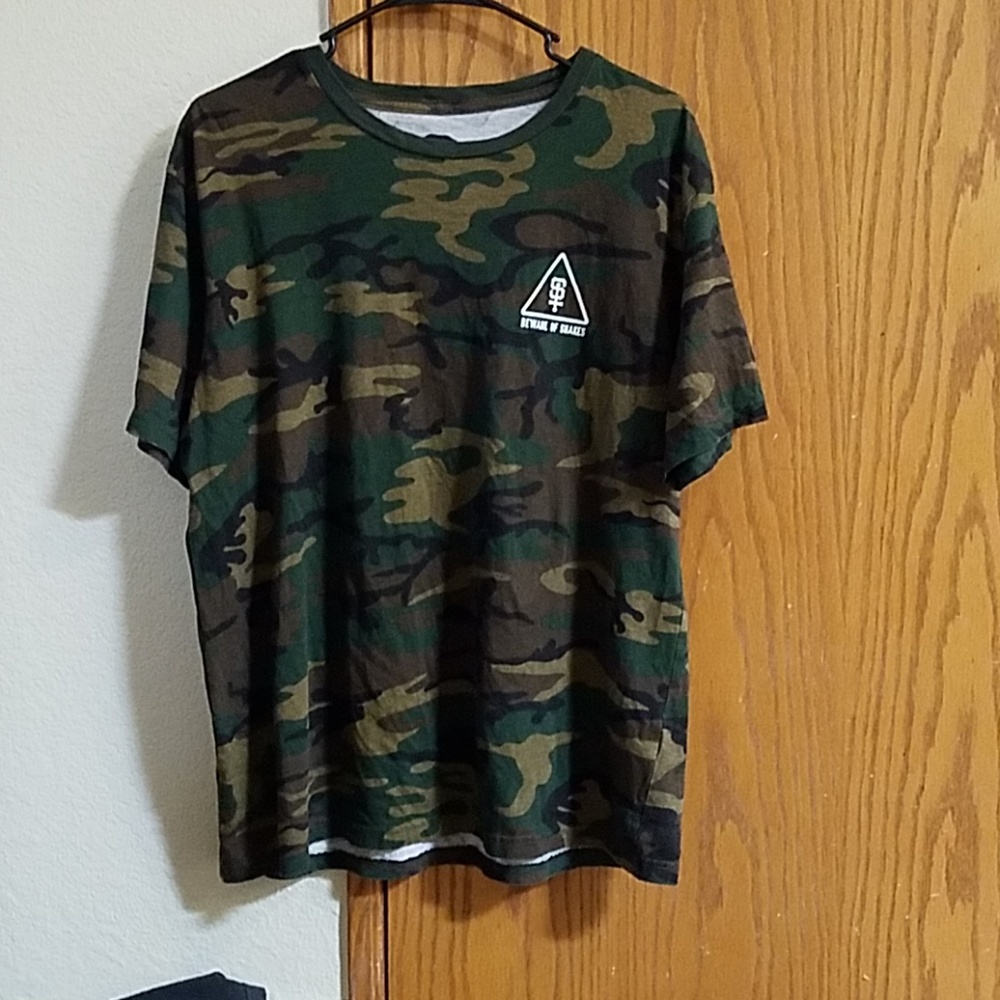 Unisex Sketchy Tank beware of snakes camo tee